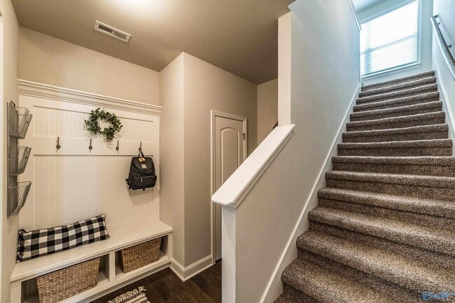 Building Photo - 9097 Segers Trail Loop