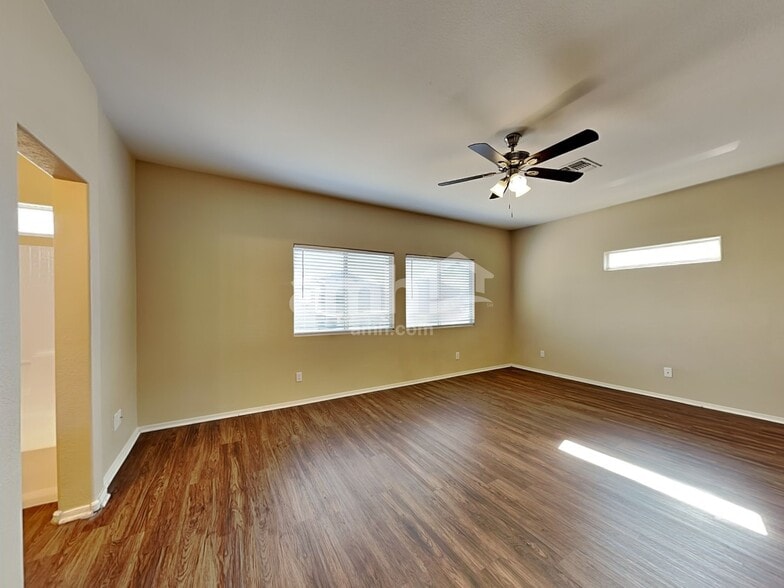 Building Photo - 13240 W Watson Ln