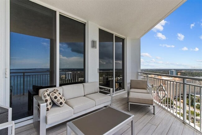 Building Photo - 331 Cleveland St