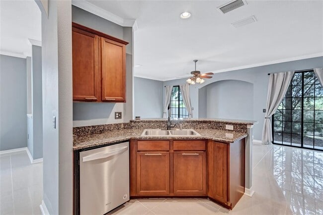 Building Photo - 5513 Kinglethill Dr