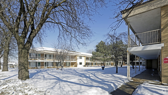 Building Photo - Manor House Apartments