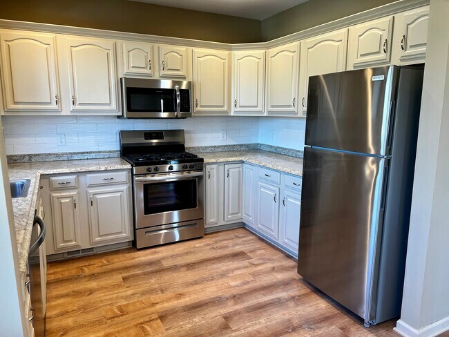 Building Photo - 310 Joe McCarthy Dr