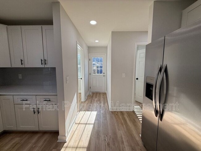 Building Photo - 312 Price Ave