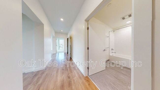 Building Photo - 532 Union St