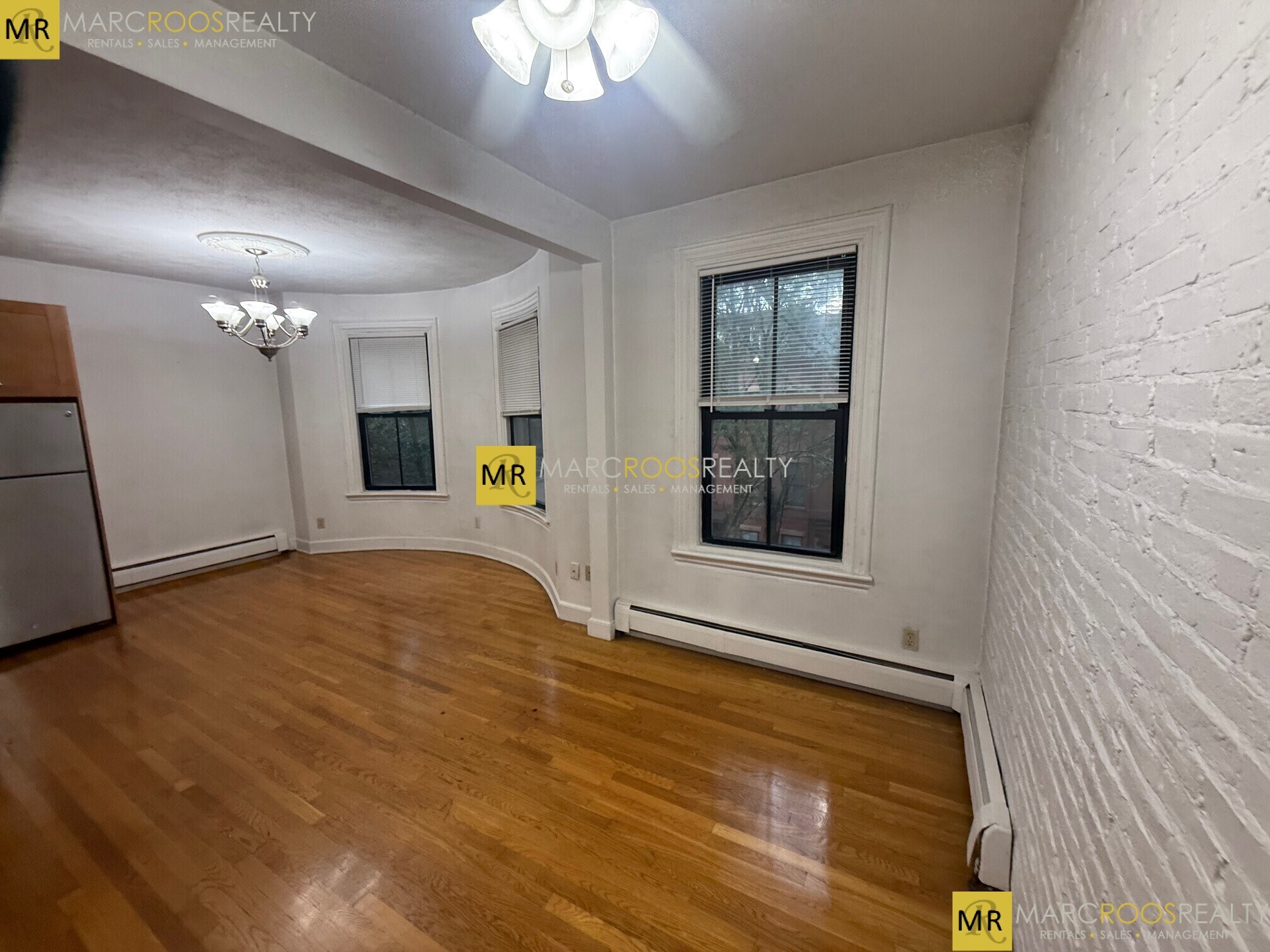Building Photo - 43 E Springfield St