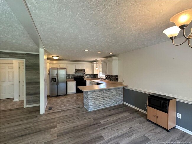 Building Photo - 1404 War Admiral Ct