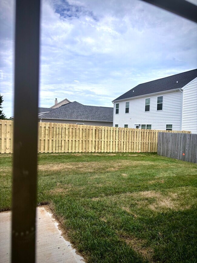 Building Photo - 2737 Sullivans Trce