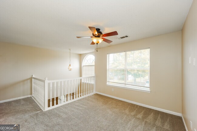 Building Photo - 6779 Foxfire Pl