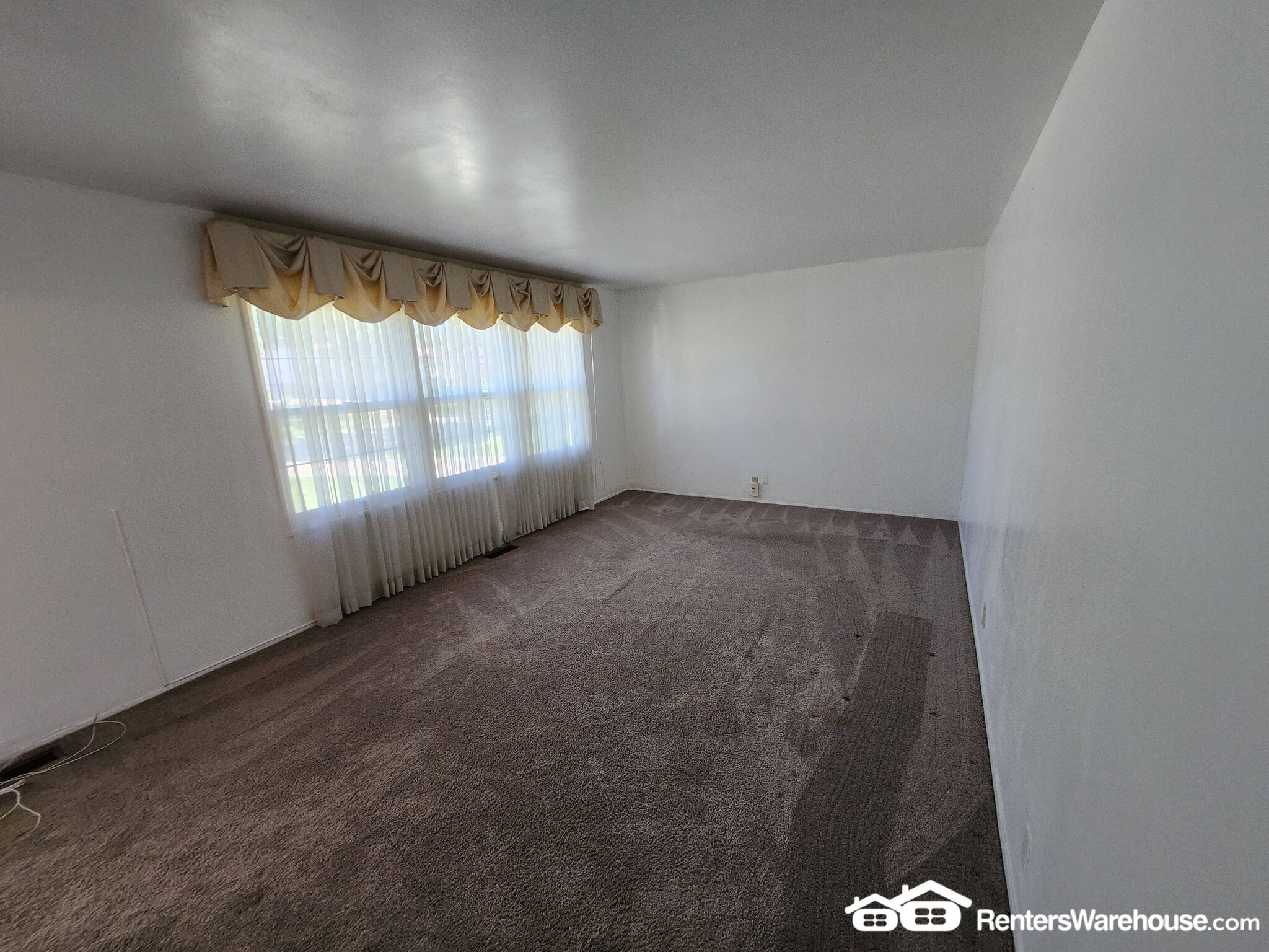 Building Photo - 3125 Brookshire Dr