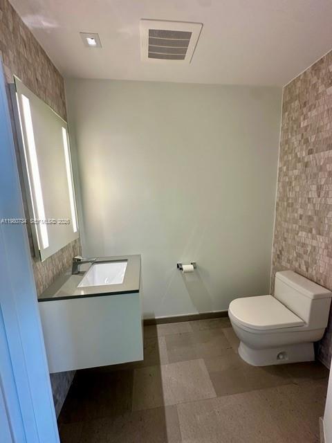 Building Photo - 68 SE 6th St