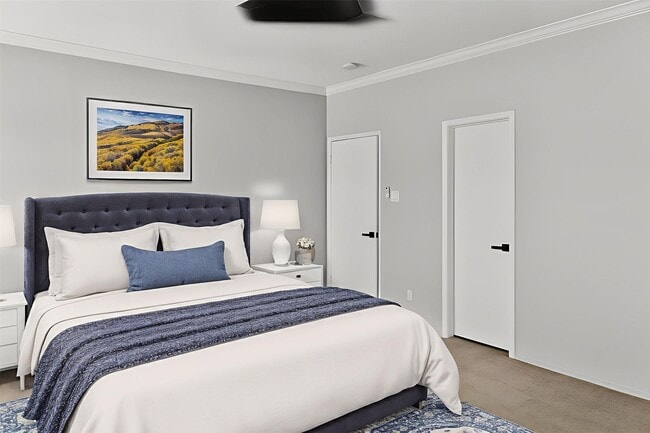 Building Photo - 562 Wilcrest Dr