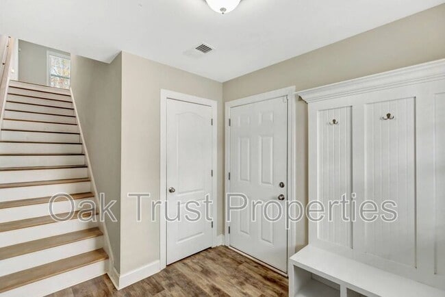 Building Photo - 4120 Rigsby Ln