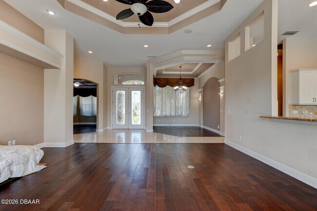 Building Photo - 6101 Sanctuary Garden Blvd