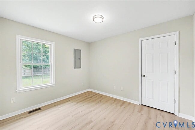 Building Photo - 10017 Chartwood Ct