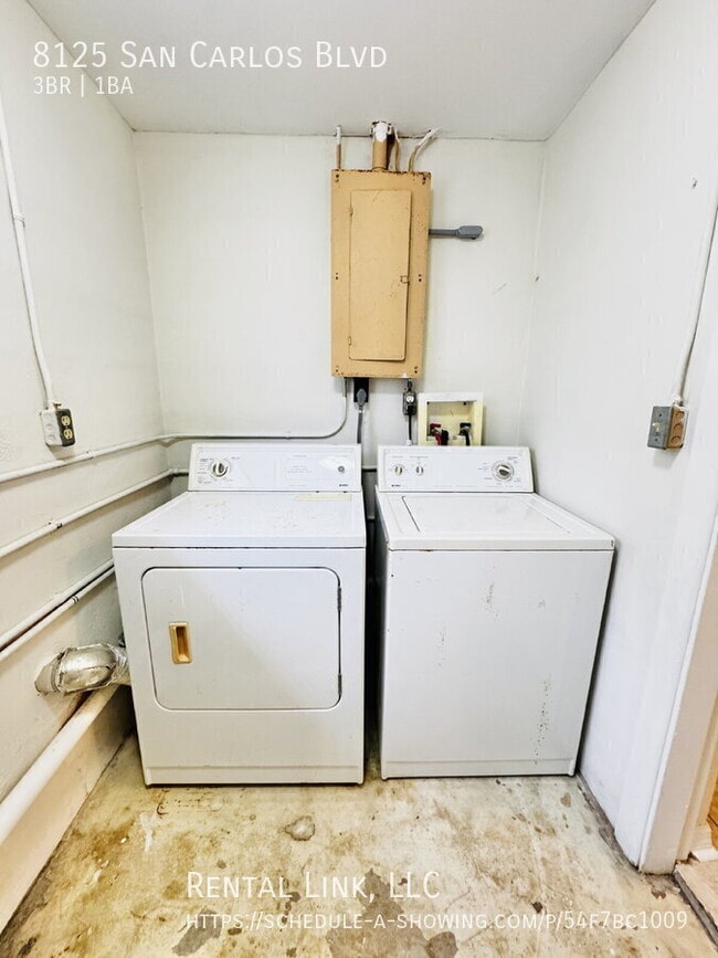 Building Photo - 8125 San Carlos Blvd