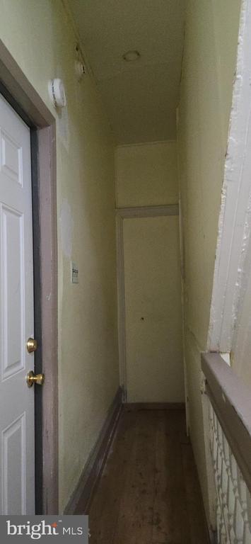 Building Photo - 3258 N Park Ave