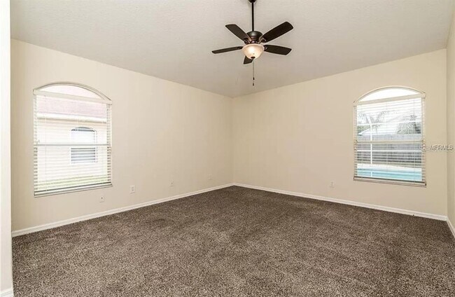 Building Photo - 1442 Lake Shore Ranch Dr