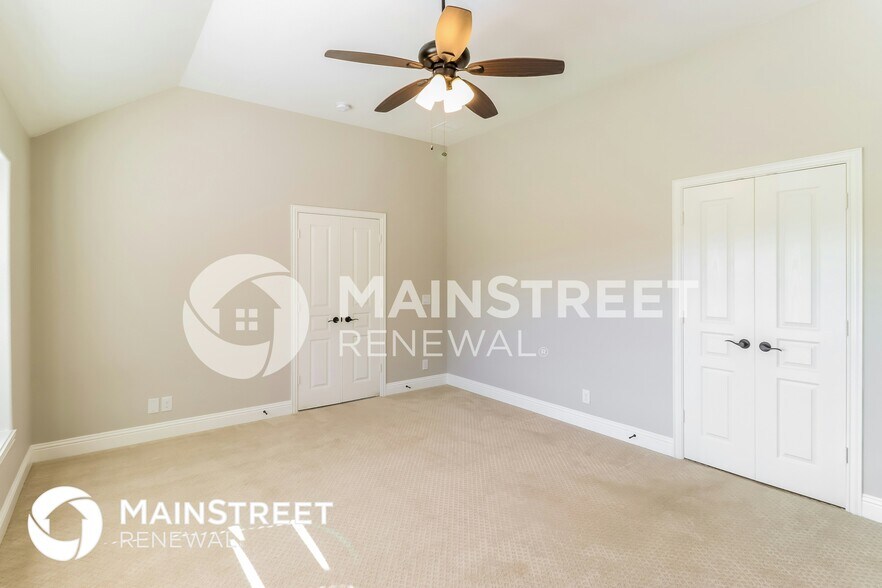 Building Photo - 9013 Conroe Dr