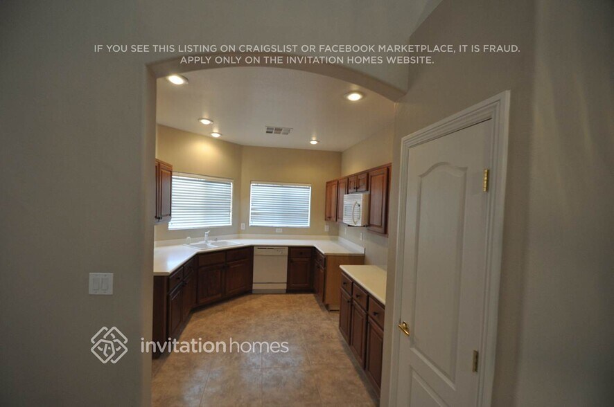 Building Photo - 9409 Illipah Creek St