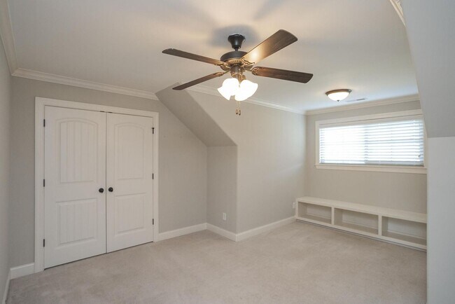 Building Photo - 7002 Brindle Ridge Way