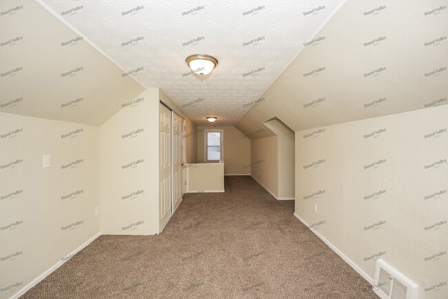 Building Photo - 5910 Turney Rd