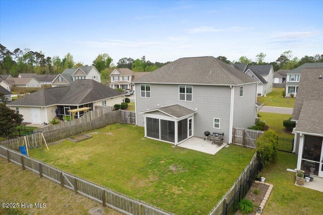 Building Photo - 1044 Slater Way