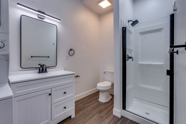 Building Photo - 19 Allen St