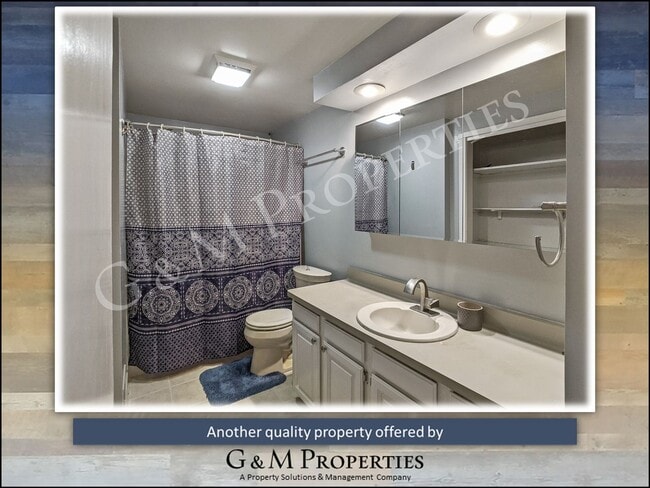 Building Photo - Rarely Available 4-Bedroom House - in Pitt...