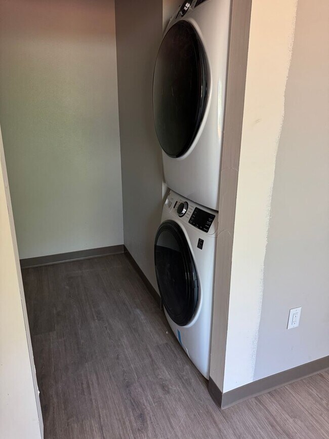 Building Photo - Beautiful, Cozy, Brand New Studio near CSU