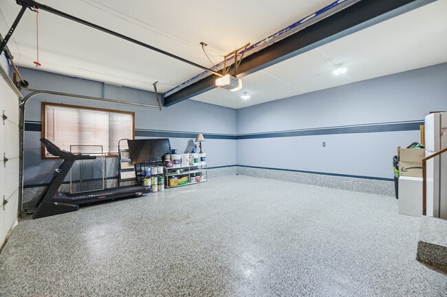 Building Photo - 150 Hankins Rd