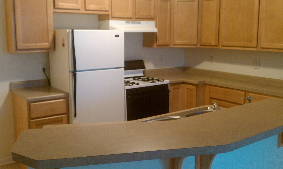 Building Photo - 4912 W Oklahoma Ave