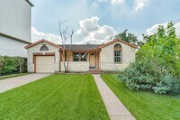 Building Photo - 1510 Tarley St