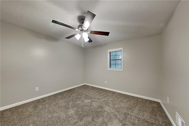 Building Photo - 2816 Quinbery Dr