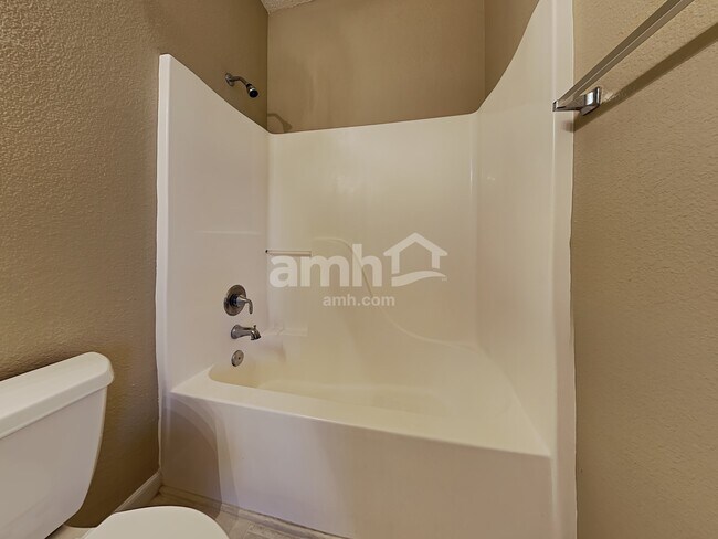 Building Photo - 6723 Harvest Ridge Ct