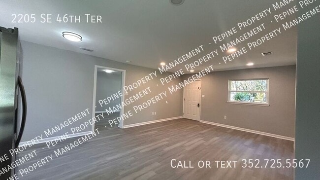 Building Photo - 2205 SE 46 Terrace