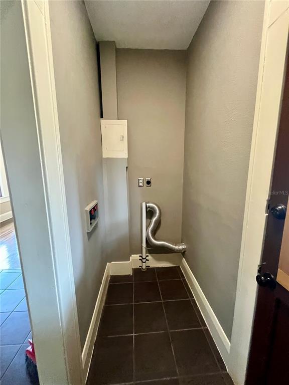 Building Photo - 1401 E Powhatan Ave