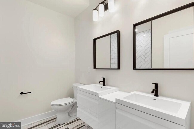 Building Photo - 2719 Lefevre St