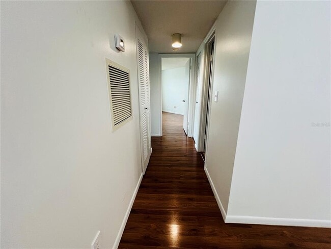 Building Photo - 4045 Atrium Dr