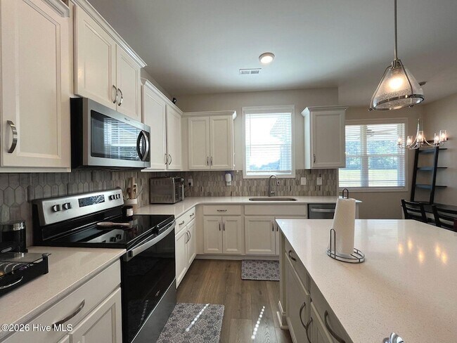 Building Photo - 158 Rocking Horse Ln