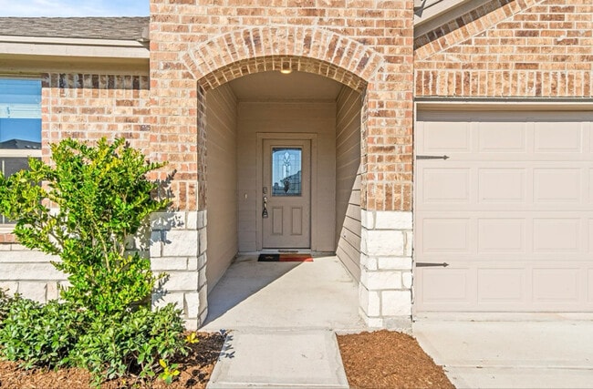 Building Photo - 7302 Star Gazer Dr