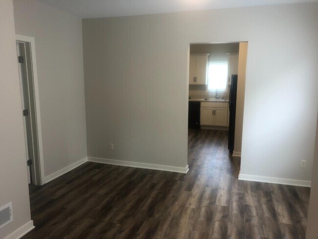 Building Photo - 949 Fulton St W