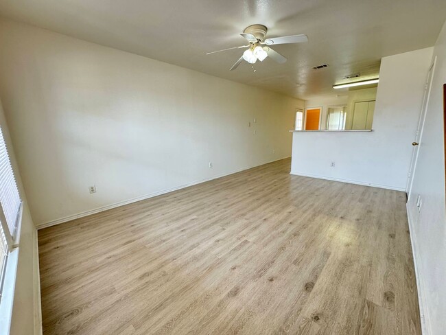 Building Photo - 3608 Malibu Ln