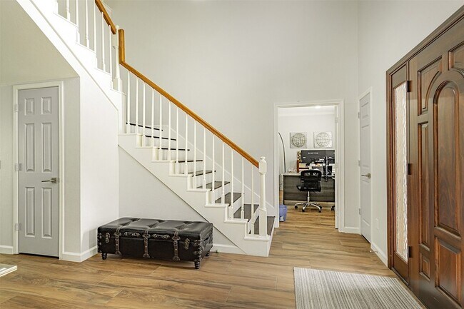 Building Photo - 13122 Dogwood Glen Ct