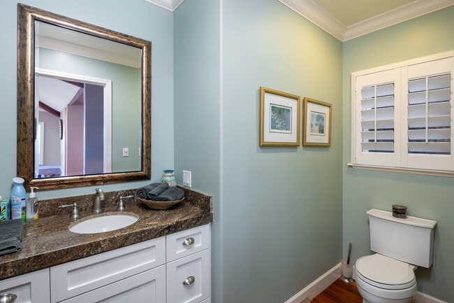 Building Photo - 1170 Kaumailuna Pl