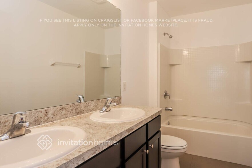 Building Photo - 4216 Willow Hammock Dr