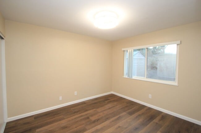 Building Photo - Charming 3-Bedroom Home with Spacious Layo...