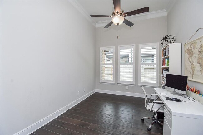Building Photo - 4718 Mesquite Terrace Dr