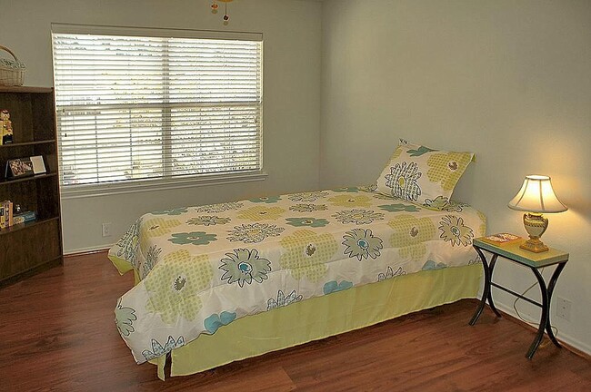 2nd Bedroom - 13600 Breton Ridge St