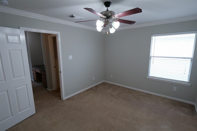 Building Photo - 26814 Harwood Heights Dr