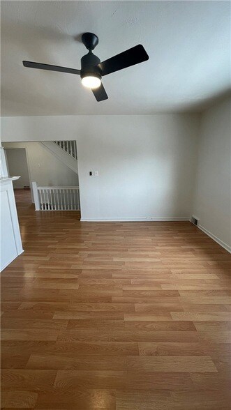 Building Photo - 319 N Balph Ave